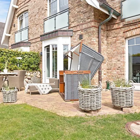 Landhaus Berthin Bleeg Beachhouse *
